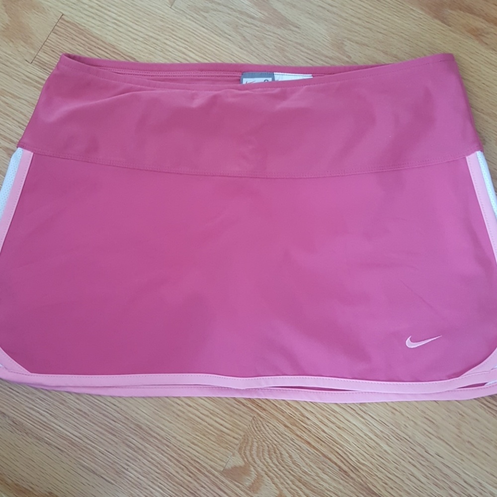 Nike size small women's tennis skirt
